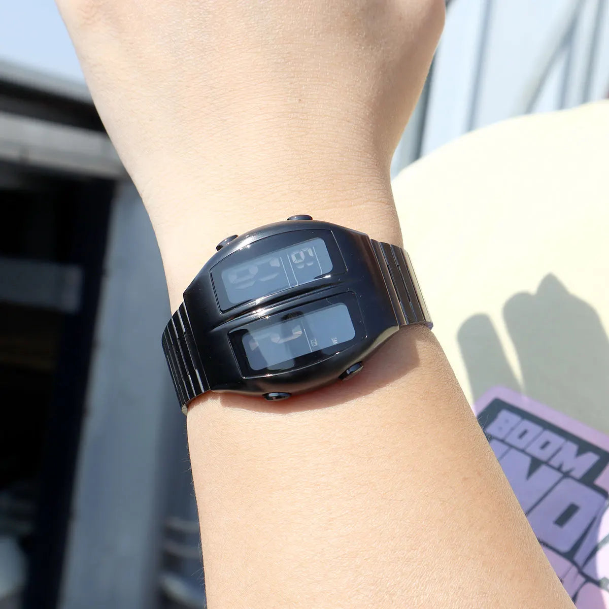 Vuria® Retro-Steel Digital