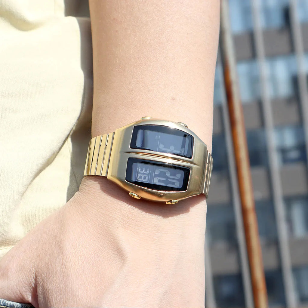Vuria® Retro-Steel Digital