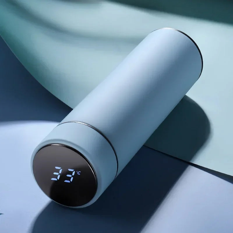 Vuria’s Smart LED Temperature Water Bottle