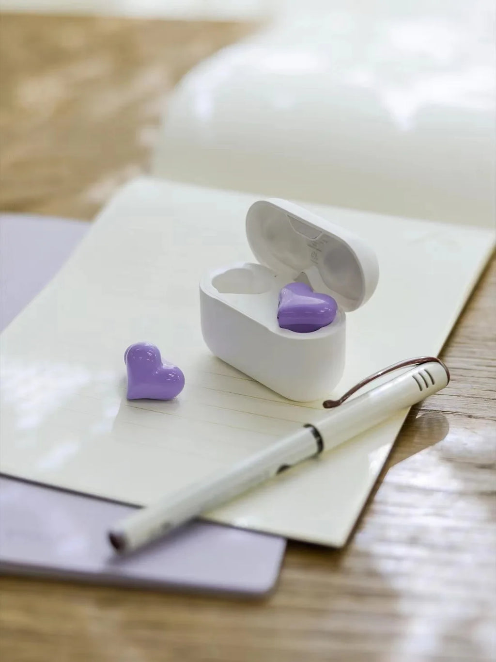 Vuria® Amour Heartbuds