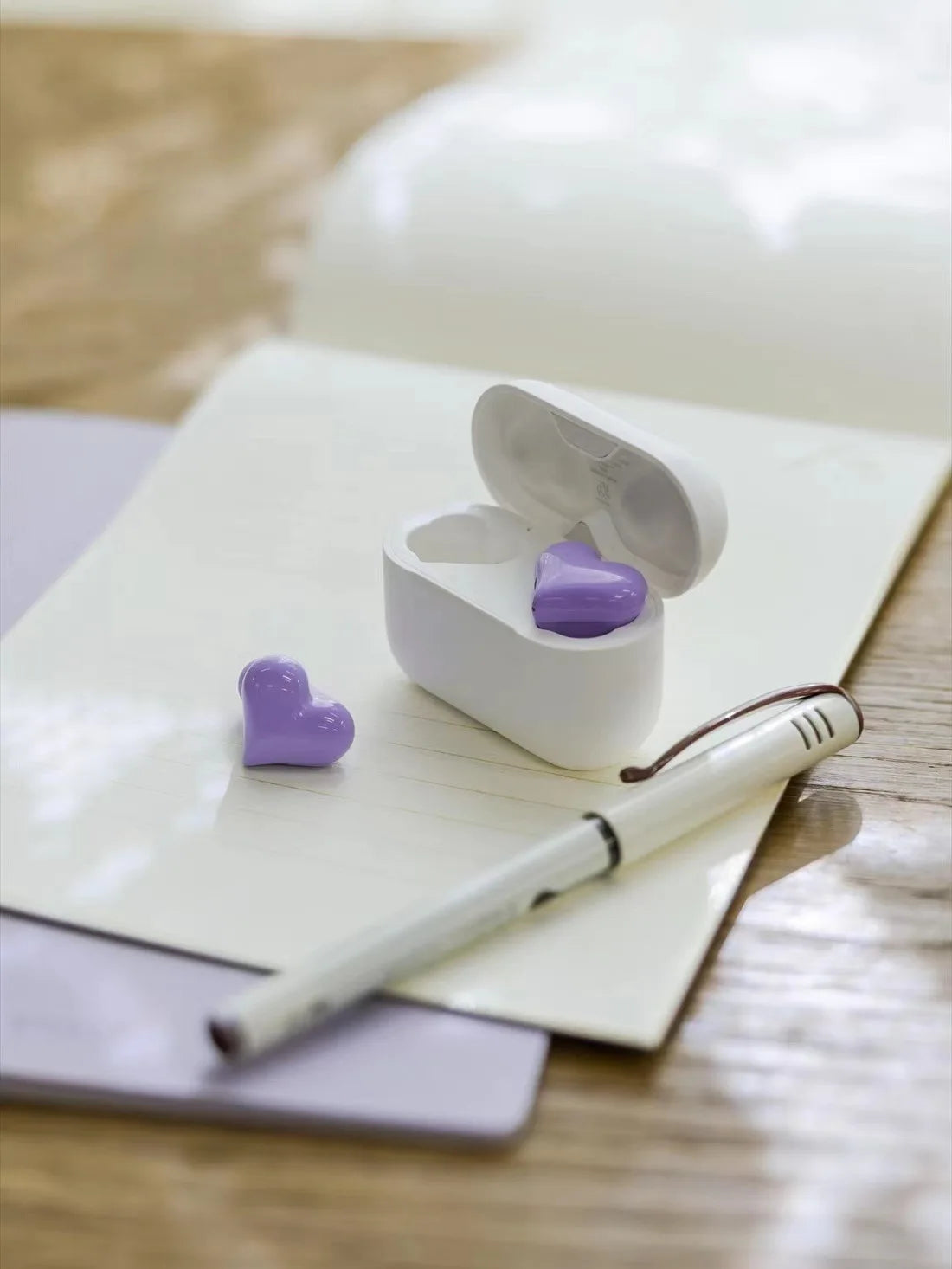 Vuria® Amour Heartbuds